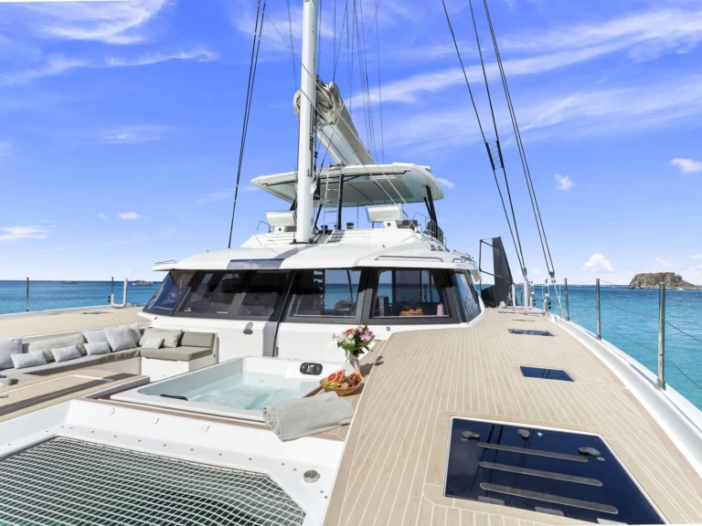 Boat rental Fountaine Pajot ADEONA in Saint Vincent and the Grenadines on Samboat