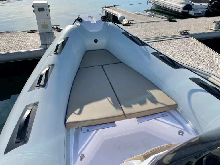 Boat rental Ranieri Cayman 21 S in Cavalaire-sur-Mer on Samboat