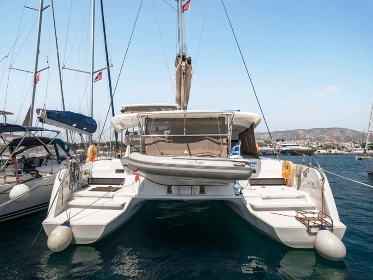 Yacht charter Néa Péramos cheap Lagoon 42