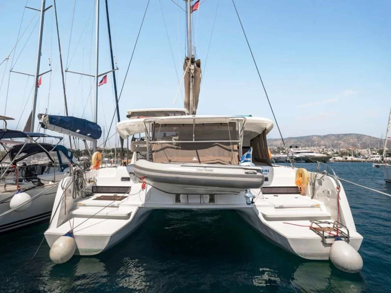 Yacht charter Néa Péramos cheap Lagoon 42