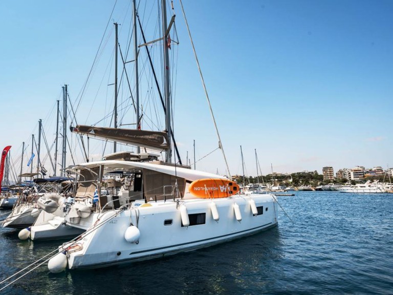 Catamaran rental in Néa Péramos - Lagoon Lagoon 42