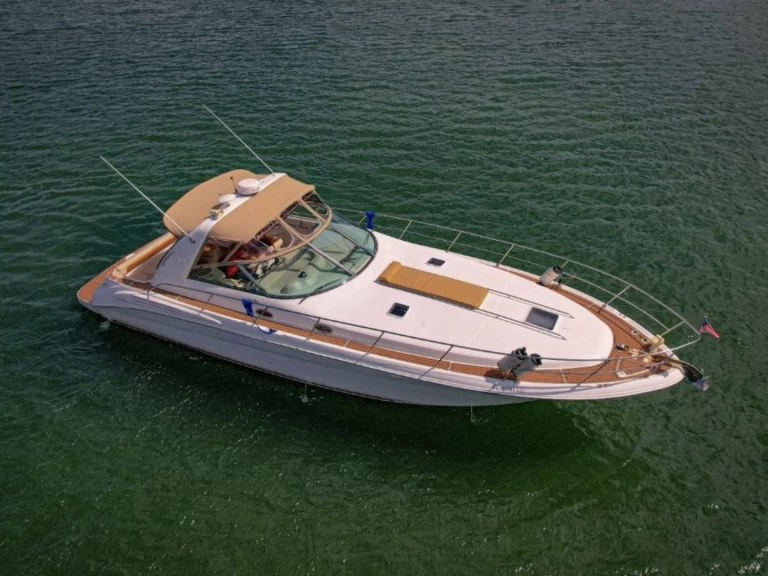 Luxury Yacht rental with or without captain Sea Ray Miami Beach