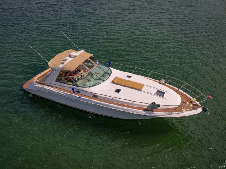 Rent a Sea Ray Sea Ray 400 Sundancer Miami Beach