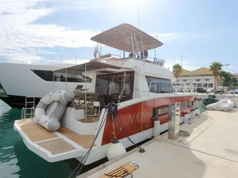 Motorboat rental with or without captain Fountaine Pajot Primošten