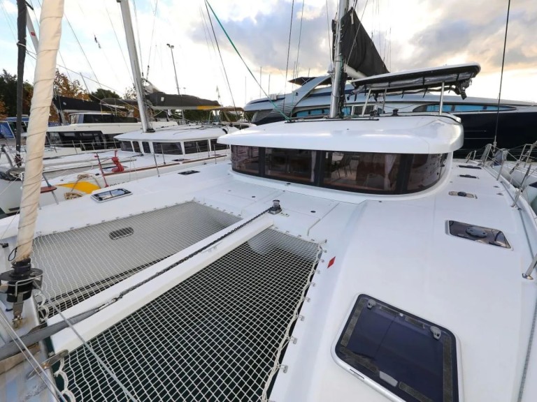Catamaran rental with or without captain Lagoon Primošten
