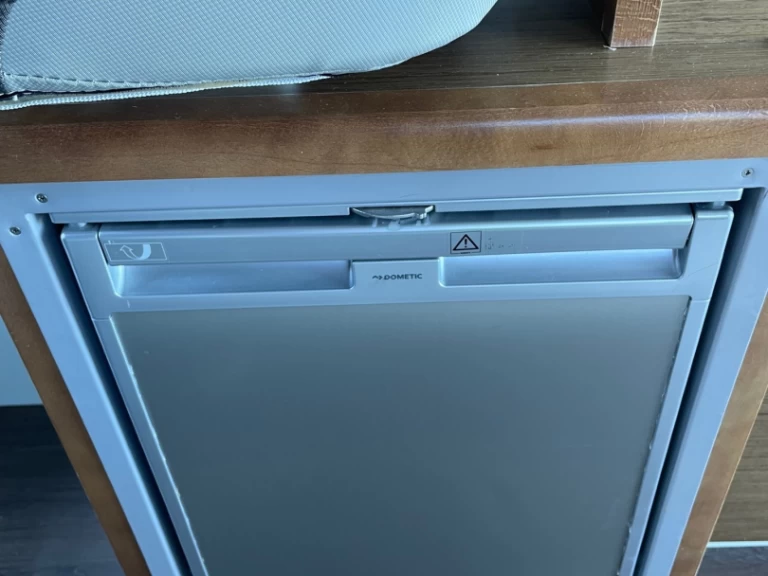 Motorboat rental in Biograd na Moru - Jeanneau Merry Fisher 895