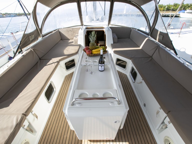 Sailboat rental with or without captain Jeanneau Piso Livadi