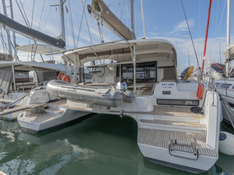 Yacht charter Piso Livadi cheap Lagoon 42