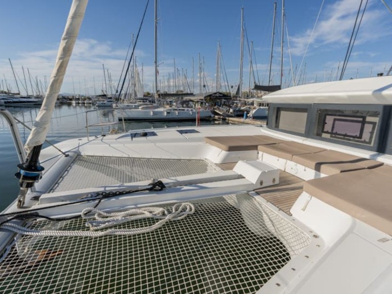 Yacht charter Nydri cheap Lagoon 50