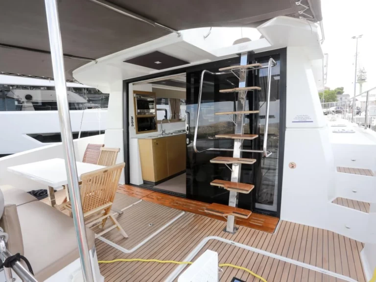 Motorboat rental in Primošten - Fountaine Pajot Fountaine Pajot MY 37