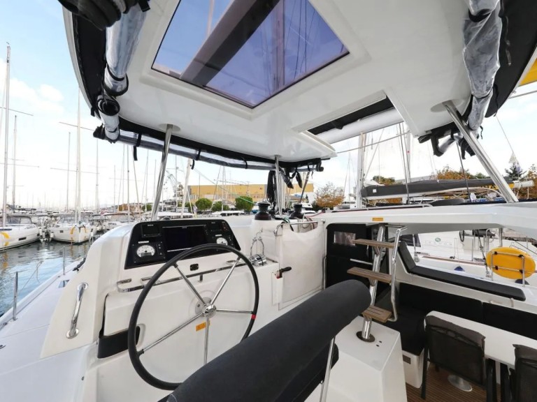 Yacht charter Primošten cheap Lagoon 42