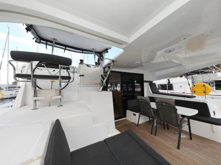 Catamaran rental in Primošten - Lagoon Lagoon 42