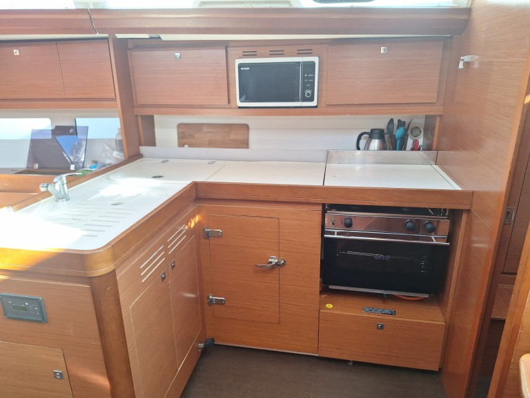 Sailboat rental with or without captain Dufour Toulon