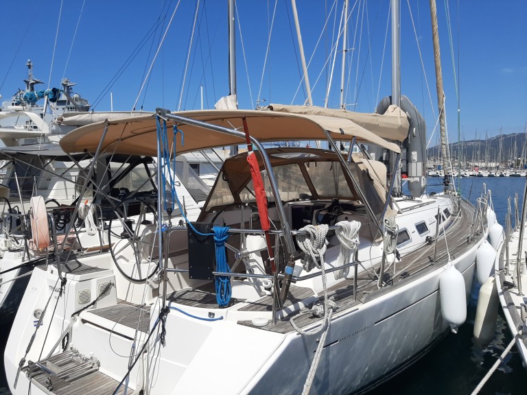 Dufour Dufour 425 Grand Large in Toulon on SamBoat