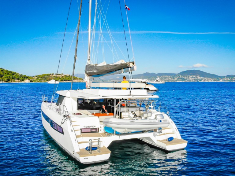 Catamaran for rent Toulon at the best price