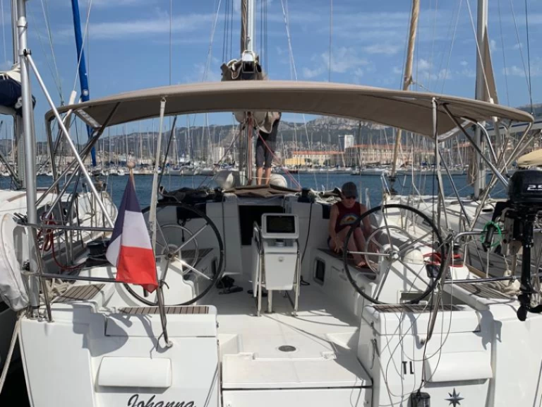 Rent a Jeanneau Sun Odyssey 439 Toulon