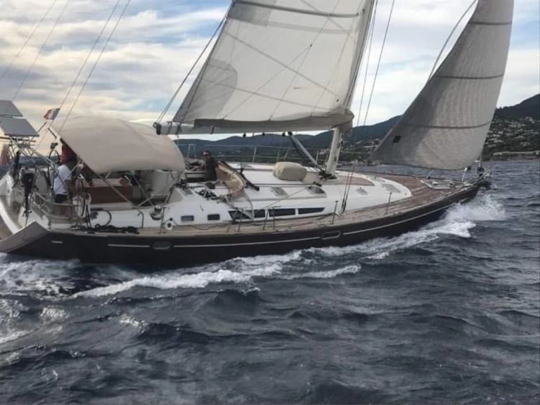 Boat rental Jeanneau Sun Odyssey 49 in Toulon on Samboat
