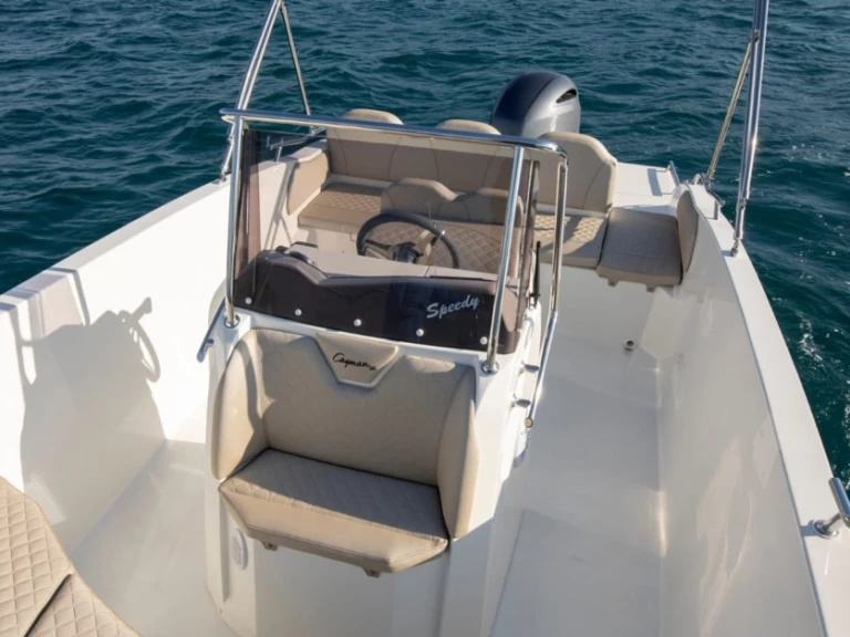 Motorboat rental with or without captain Cayman Milna