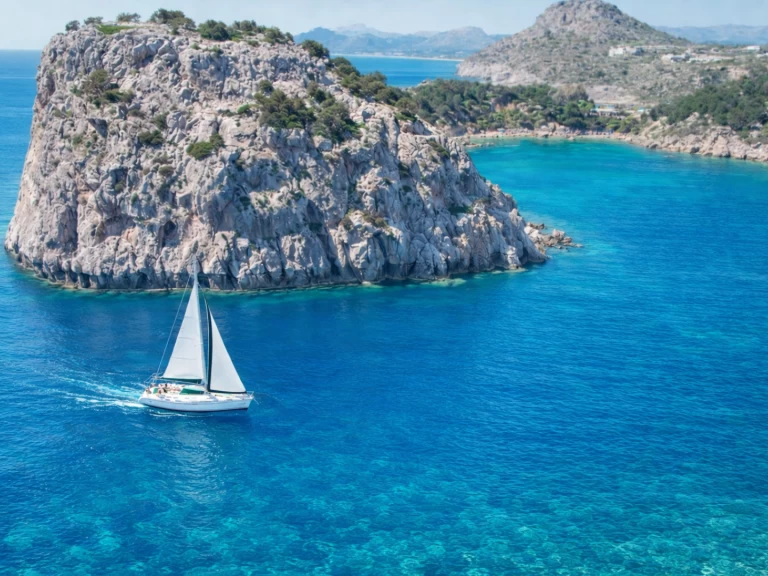 Sailboat rental with or without captain Bénéteau Rhodes (City)