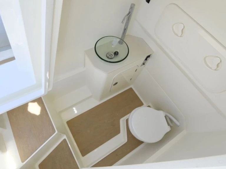 Motorboat for rent Poltu Quatu at the best price