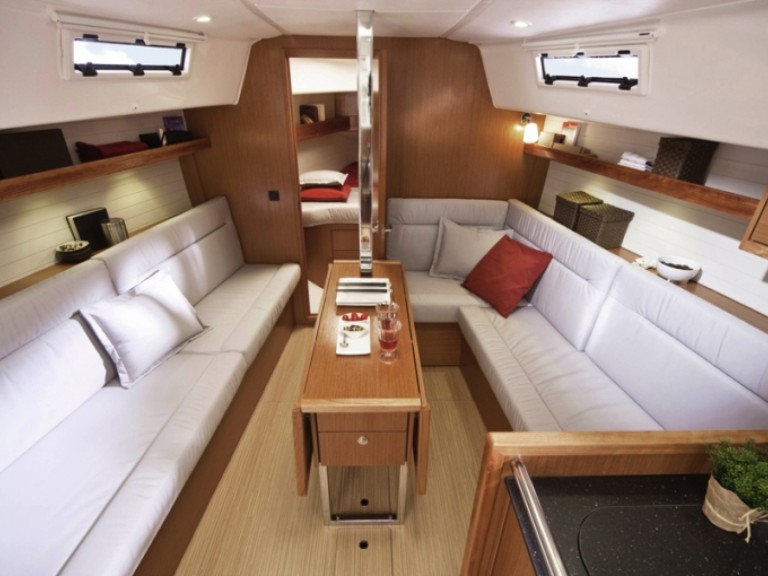 Bareboat Rental Sailboat Bavaria with a boat licence