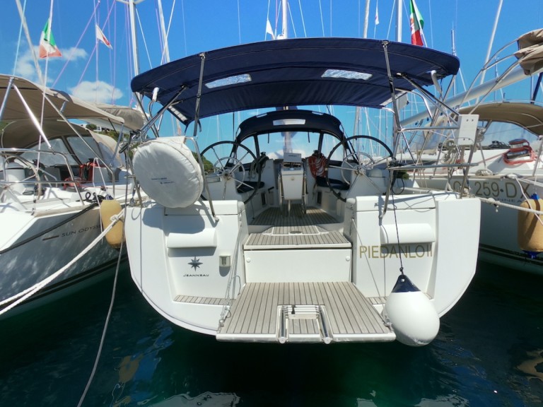 Yacht charter Olbia cheap Sun Odyssey 409