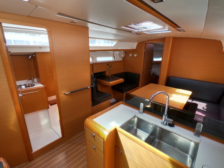 Rent a Jeanneau Sun Odyssey 409 Olbia
