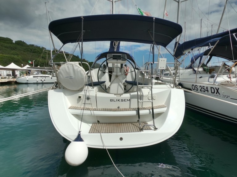 Sailboat rental with or without captain Jeanneau Olbia