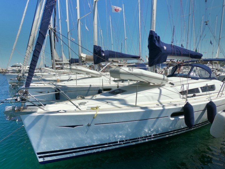 Yacht charter Olbia cheap Sun Odyssey 39i