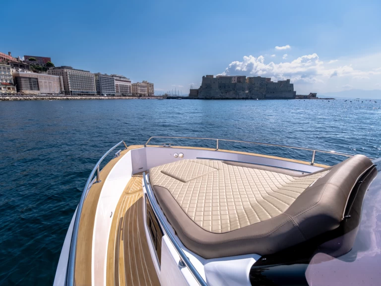 Motorboat rental in Juan-les-Pins - Salpa Avantgarde 35