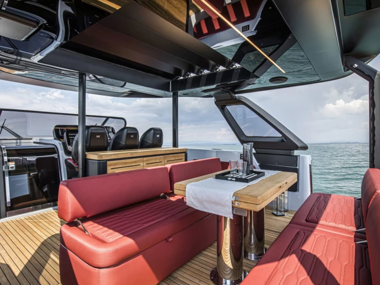 Luxury Yacht for rent Juan-les-Pins at the best price