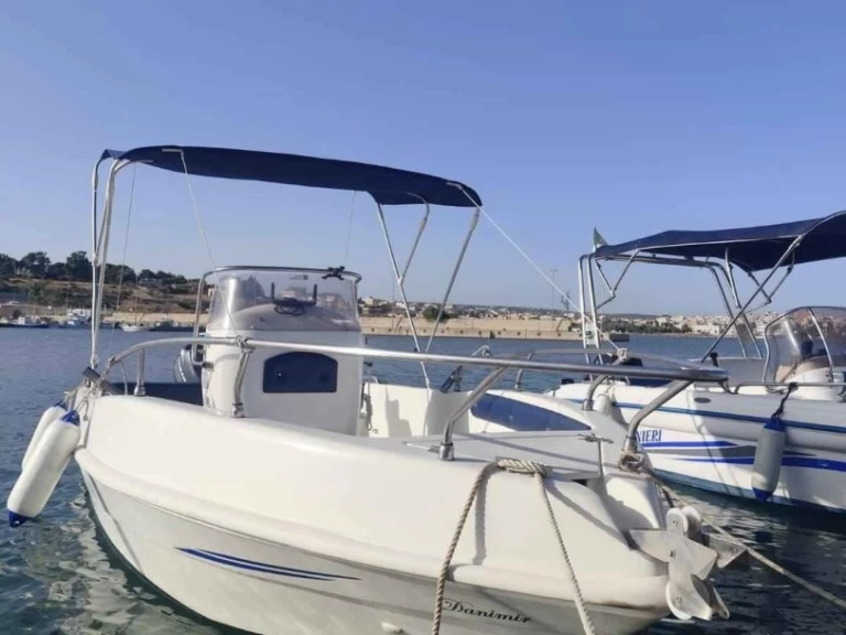 Rent a acqua viva 19 Acitrezza