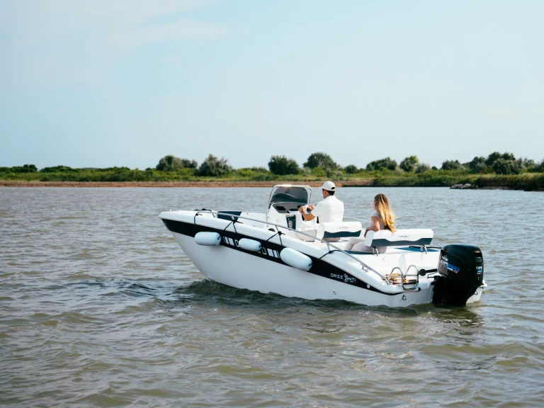 Motorboat for rent Venice at the best price