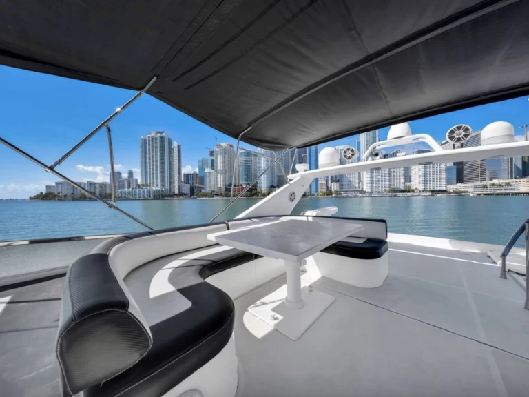 Luxury Yacht rental in Miami Beach - Uniesse 80 Regal 
