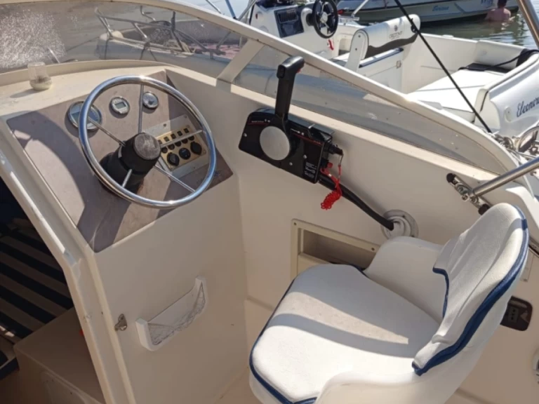 Motorboat rental with or without captain Aquabat Venice