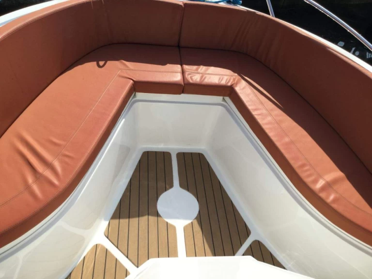 Bareboat Rental Motorboat Okiboats with a boat licence