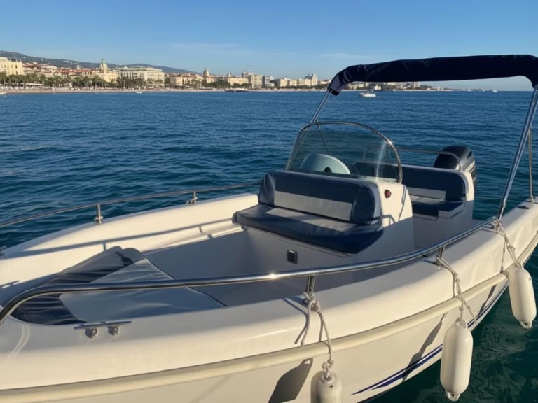 Boat rental Quicksilver Alboran 550 open in Port de Cannes Marina on Samboat