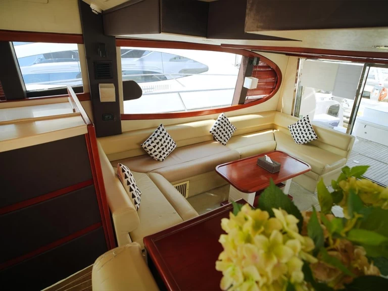 Yacht charter Dubaï harbour cheap AS Marine