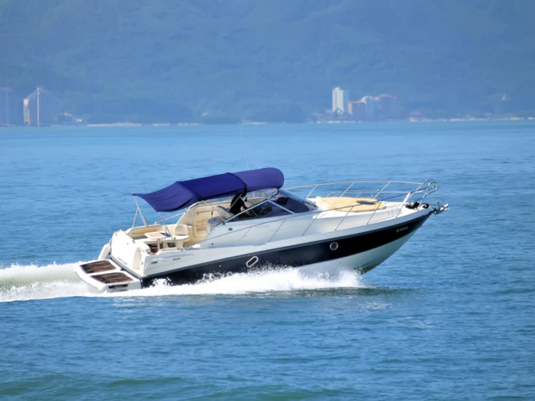 Bareboat Rental Motorboat Cranchi with a boat licence