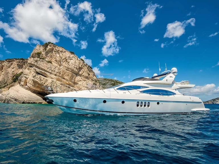 Rent a Azimut Azimut 68 Piraeus Port
