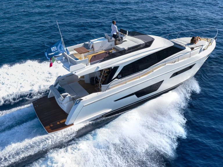 Luxury Yacht for rent Sukošan at the best price