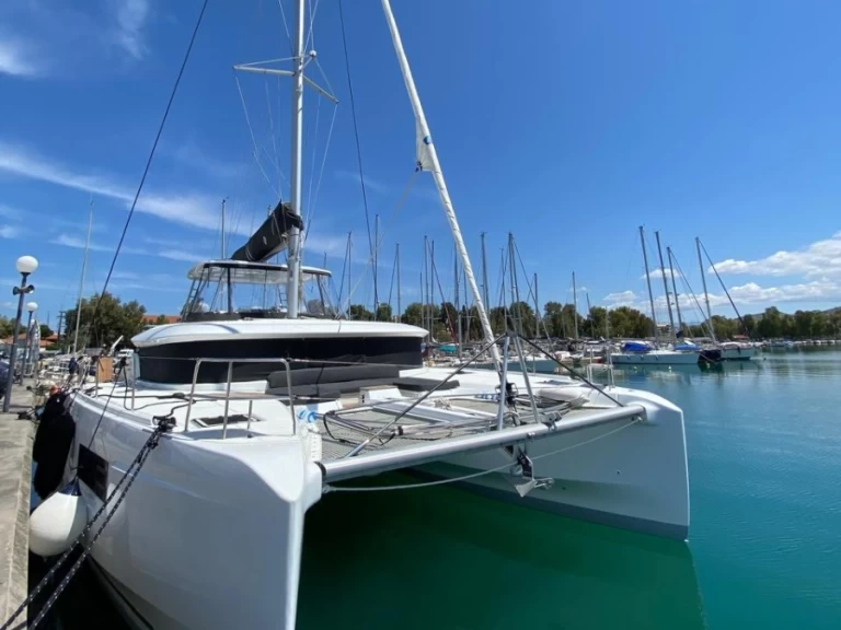 Yacht charter Skiathos cheap Lagoon 46