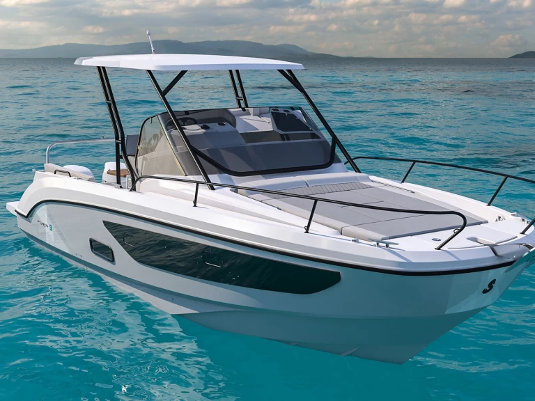 Bénéteau Flyer 9 sundeck pilot edition charter bareboat or captained in  Saint-Raphaël