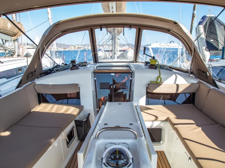 Bareboat Rental Sailboat Jeanneau with a boat licence