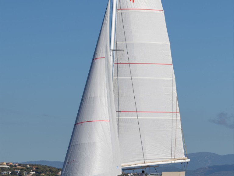 Yacht charter Palma de Mallorca cheap Fountaine Pajot FP 44 Maestro - 3 cab.