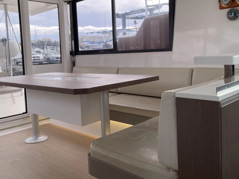 Bali Bali Catspace Voile in Saint-Mandrier-sur-Mer on SamBoat