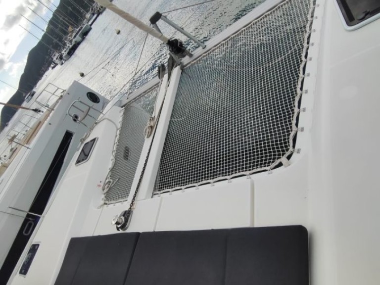 Boat rental Lagoon Lagoon 42 in Le Marin on Samboat