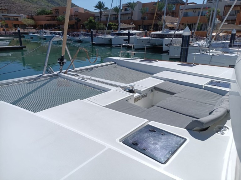 Catamaran rental with or without captain Lagoon La Paz
