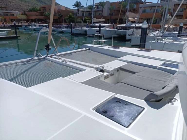Catamaran rental with or without captain Lagoon La Paz