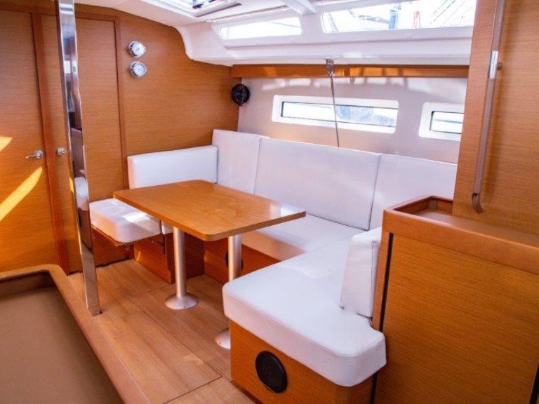 Rent a Jeanneau Sun Odyssey 440 Zakynthos (Island)